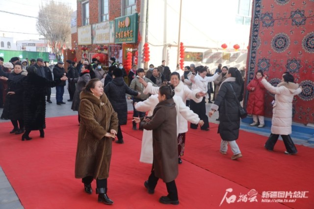 新春走基层丨龟兹小巷欢乐不停歇
